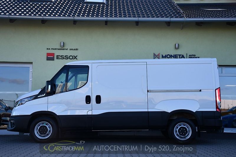 Iveco Daily 2,3HPi AUTOMAT KAMERA 5tKM!! - fotka 2 z 44