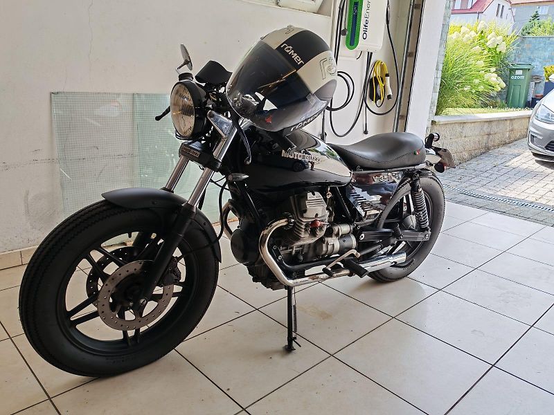Moto Guzzi V 35 Custom Cafe Racer  - fotka 5 z 8