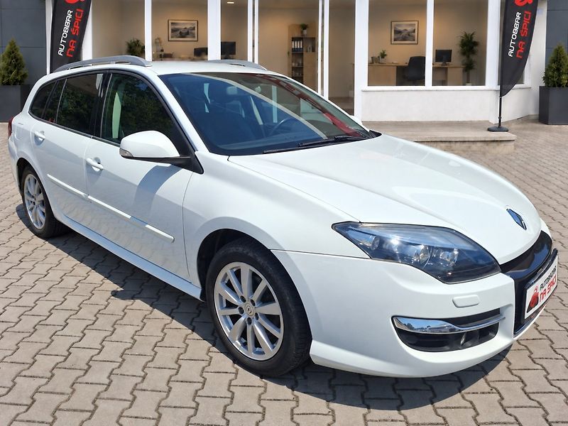 Renault Laguna (2013) 2.0dCi 110kW BLACK EDITION - fotka 1 z 33