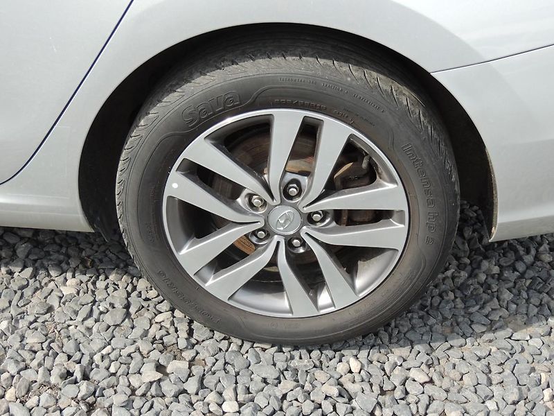 Hyundai i30 (2019) Combi 1.6CRDi,100kw,automat,ČR - fotka 10 z 52