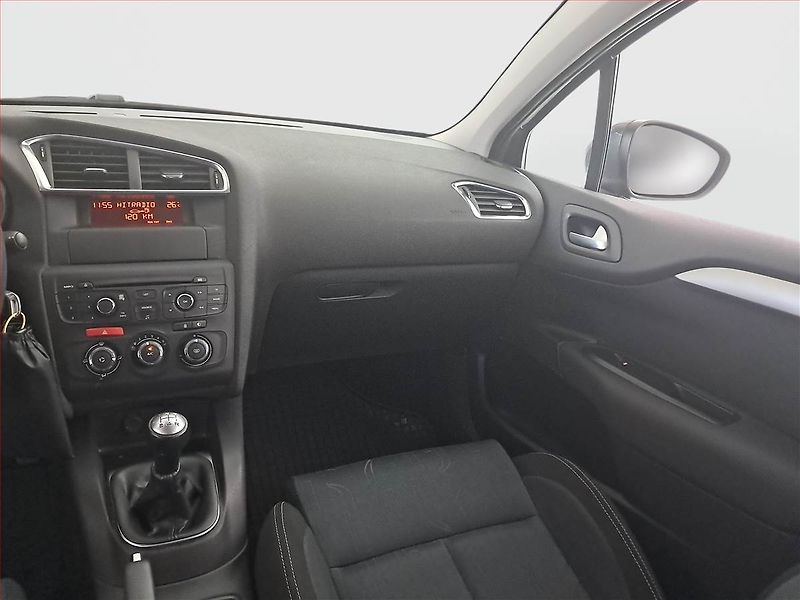 Citroën C4 (2015) 1.6 VTi, Tempomat - fotka 8 z 14