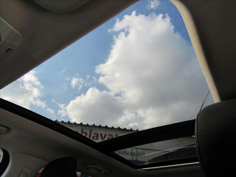 Ford Edge 2,0 TDCi EcoBlue 175kW 4x4 Aut - fotka 26 z 33