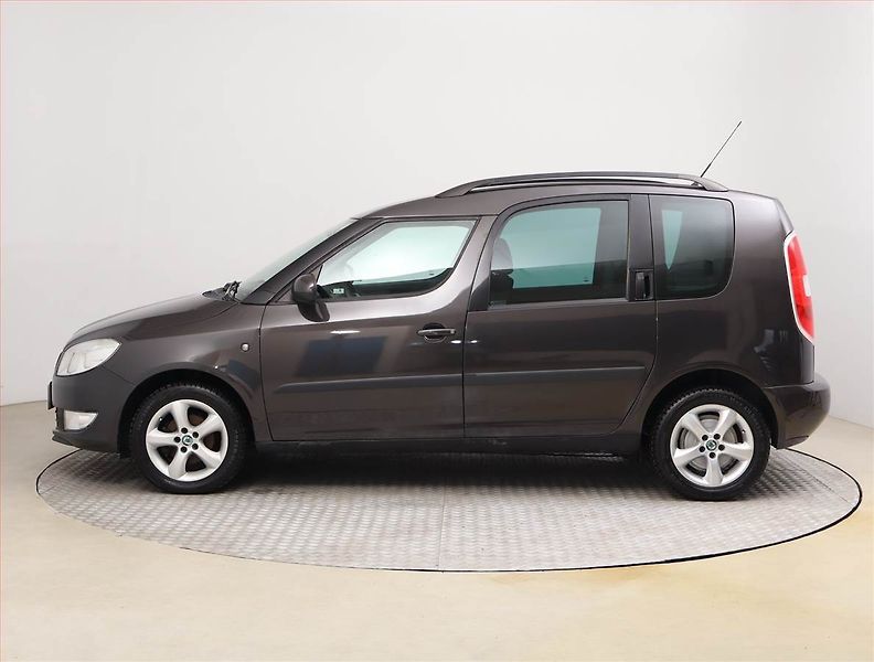 Škoda Roomster (2011) 1.2 TSI, Vyhř. sedaček - fotka 3 z 17