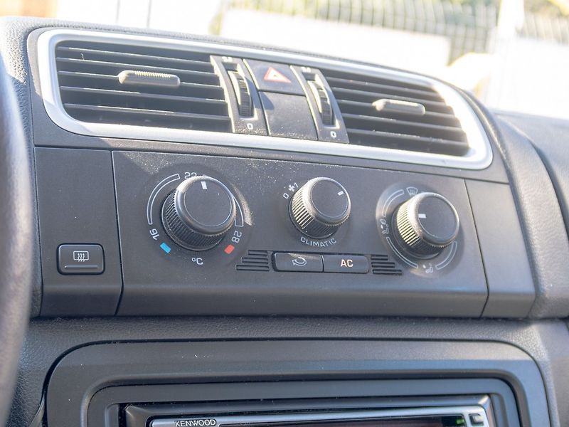 Škoda Fabia (2007) 1.2HTP 44KW – PO SERVISU - fotka 16 z 34