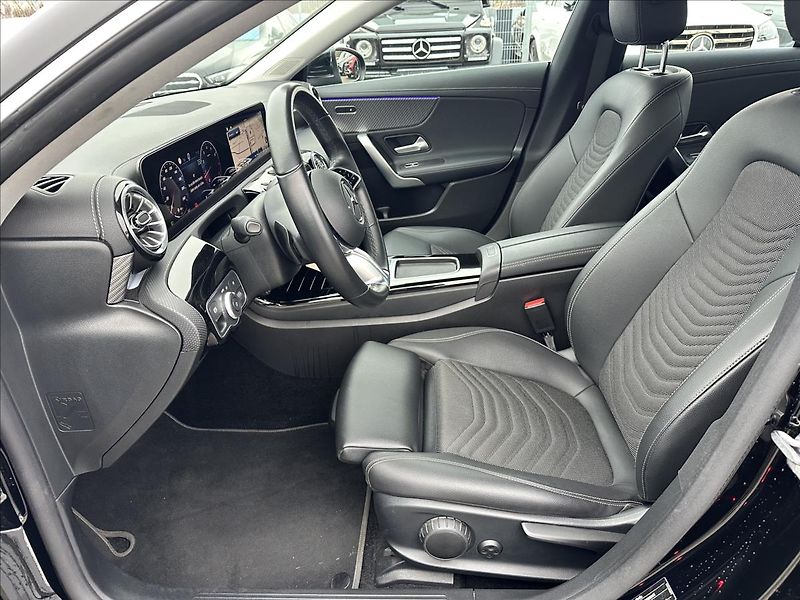 Mercedes-Benz CLA 200 Progressive - fotka 9 z 11