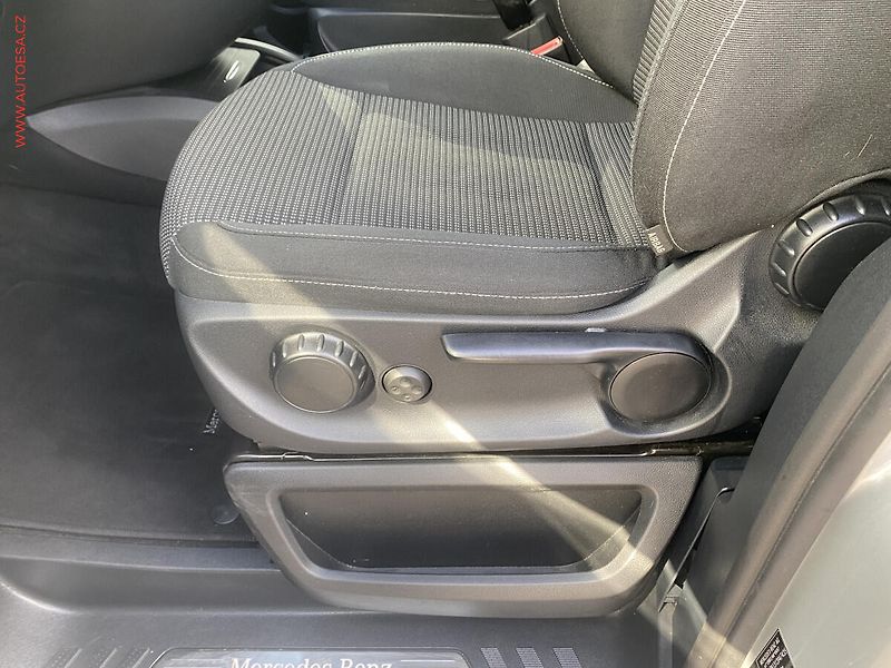 Mercedes-Benz Třídy V (2022) 2.0CDi V300 7míst, ČR, AT - fotka 17 z 23
