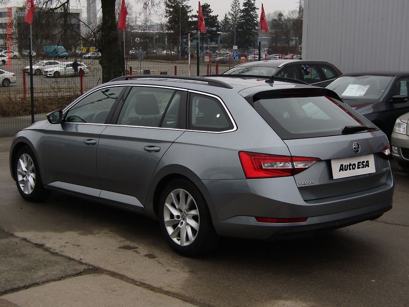 Škoda Superb (2016) 1.6 TDi, ČR, Ambition, DSG - fotka 6 z 21