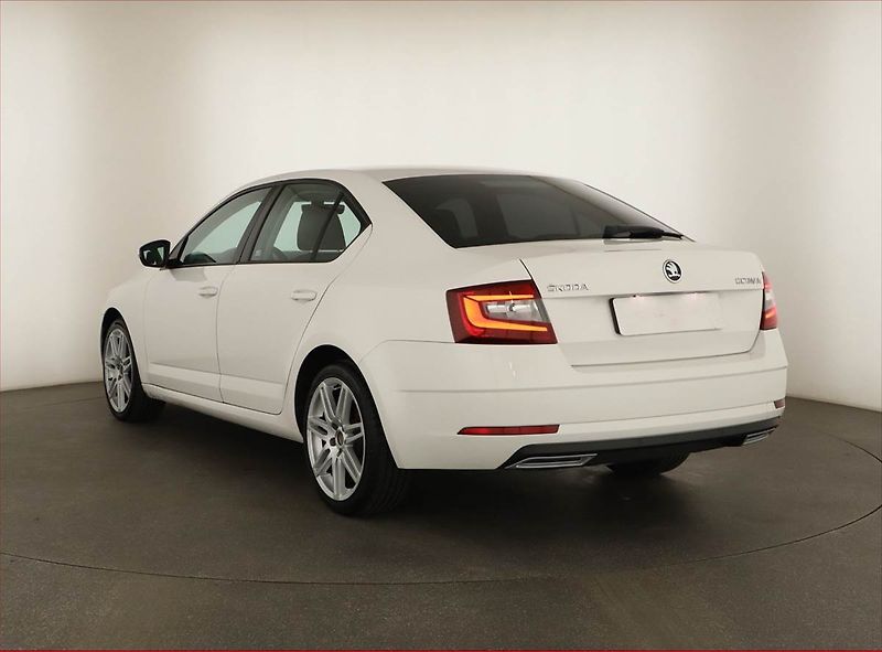 Škoda Octavia (2017) 1.6 TDI, Tempomat - fotka 4 z 18