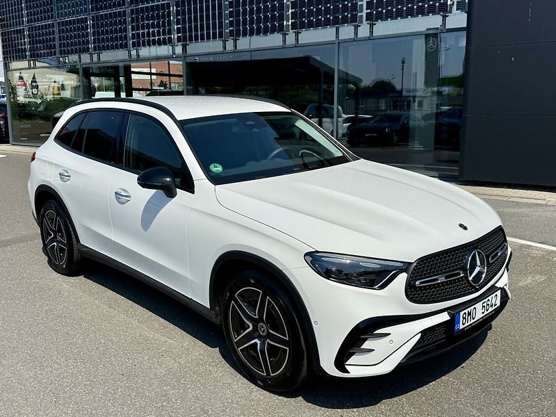 Mercedes-Benz GLC (2025) 200 d 4MATIC - fotka 42 z 45