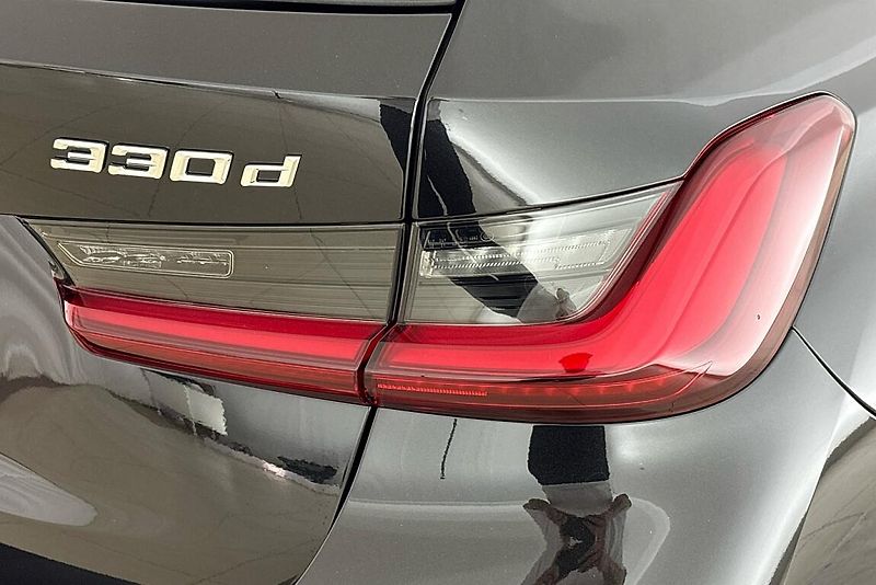 BMW Řada 3 řady 3 | 330d xDrive - fotka 5 z 28