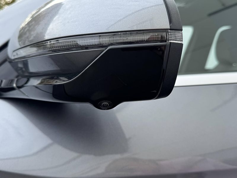 BYD Seal 5 DM-i (2026) Design 1,5 - fotka 13 z 26