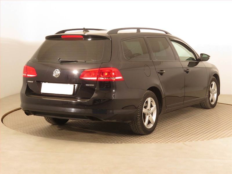 Volkswagen Passat (2013) Comfortline 1.6 TDI - fotka 5 z 16