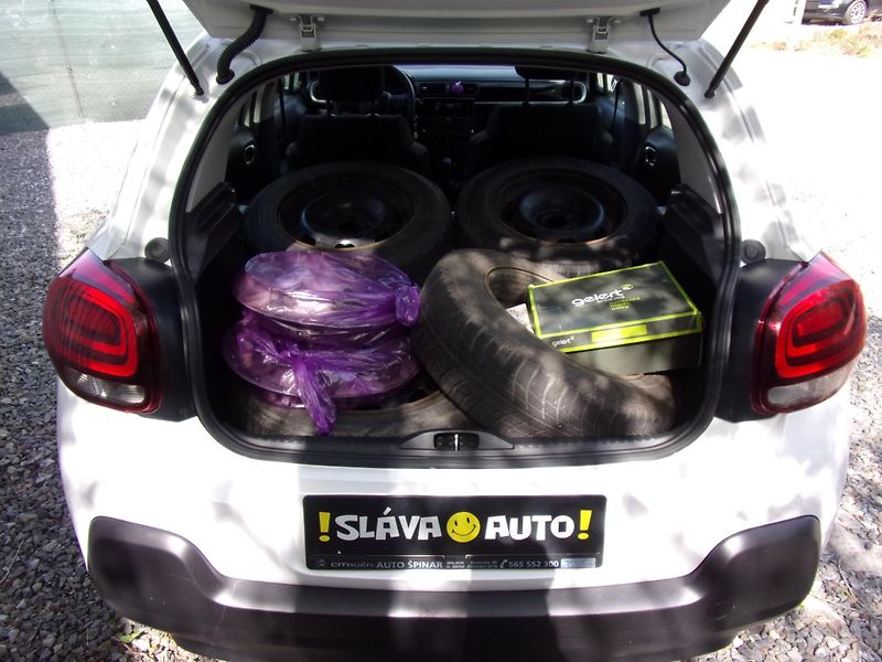 Citroën C3 (2017) 1.2 PT 60kW 1.MAJITELKA ČR TOP - fotka 16 z 20
