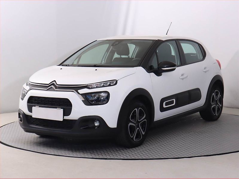 Citroën C3 (2023) 1.2 PureTech, Tempomat - fotka 2 z 19