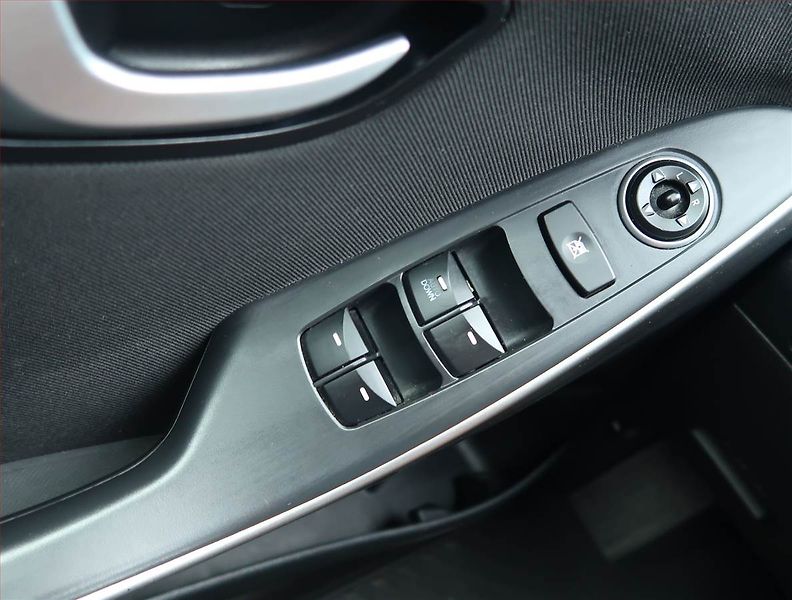 Hyundai i30 (2013) 1.6 MPI, LPG, Tempomat - fotka 15 z 15