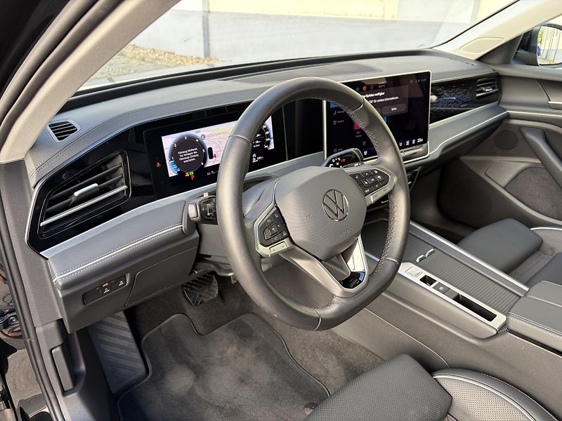 Volkswagen Passat 2,0 TDI Business - fotka 28 z 33