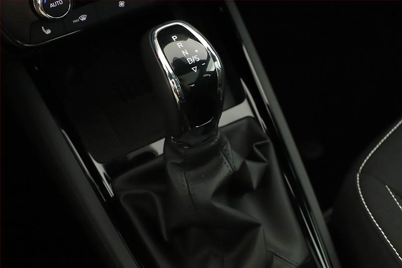 Škoda Kamiq (2025) 1.0 TSI, MONTE CARLO, AUTOMAT - fotka 10 z 21