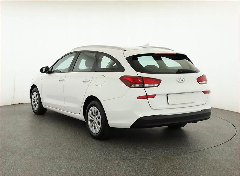 Hyundai i30 (2022) 1.5 DPI, Serv.kniha, Tempomat - fotka 4 z 17