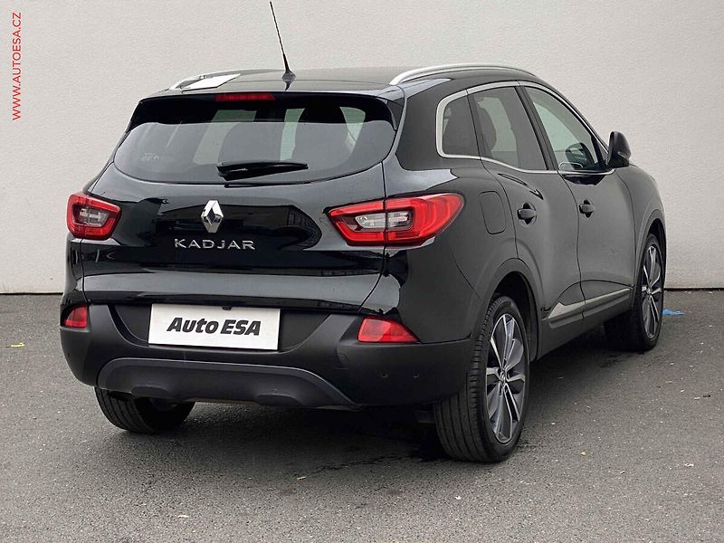 Renault Kadjar (2016) 1.2TCe, Intense, AT, LED - fotka 4 z 18