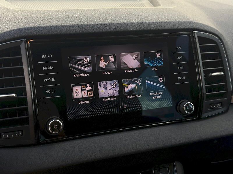 Škoda Karoq (2025) 1.5 TSI 110 kW Selection - fotka 18 z 24