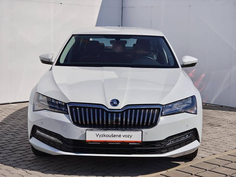 Škoda Superb Ambition 7DSG 2,0TDI - fotka 4 z 23