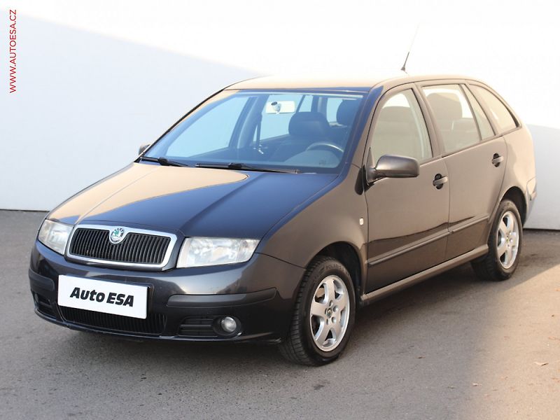 Škoda Fabia (2007) 1.2 12V, AC, tažné - fotka 3 z 3