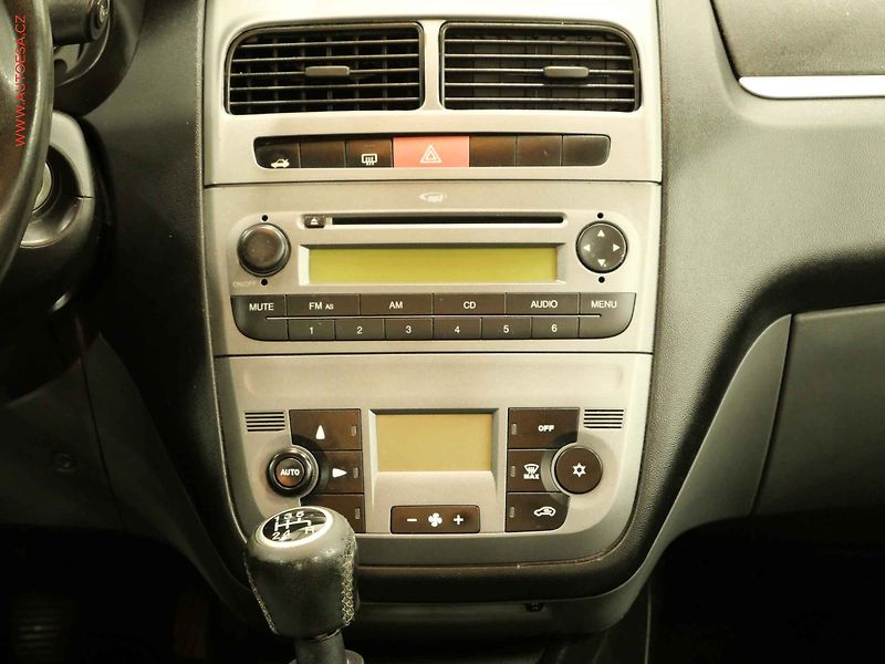Fiat Linea (2011) 1.4i, ČR, Klima - fotka 13 z 20