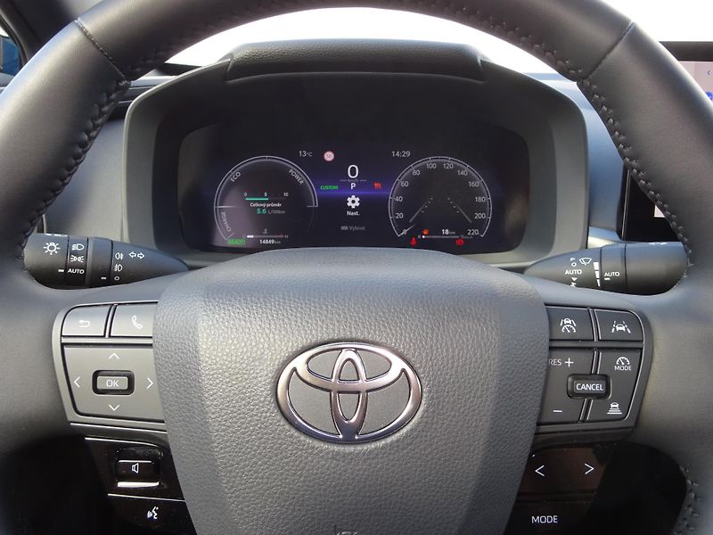 Toyota C-HR 1.8 HSD e-CVT 140k Style - fotka 13 z 20