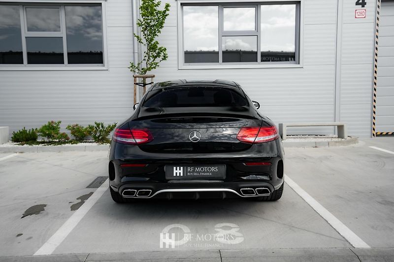Mercedes-Benz Třídy C (2016) AMG C63 S Kupé 375kW - fotka 9 z 42