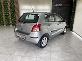 Toyota Yaris 1.0 i ČR 1.MAJ. AC  REZERVACE - náhled 10