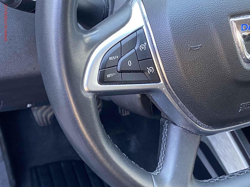Dacia Duster (2021) 1.0 TCe, 1.maj,ČR, Prestige - fotka 13 z 17