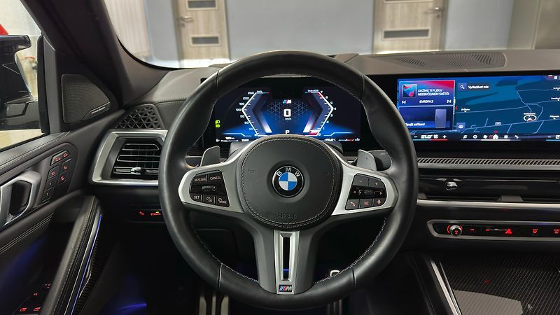 BMW X6 M60i / ZÁRUKA / TAŽNÉ  - fotka 38 z 70