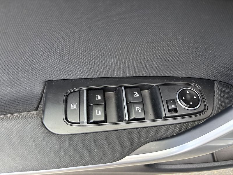 Kia Ceed (2023) SW Spin 1.5 T-GDI (118 kW) - fotka 22 z 25
