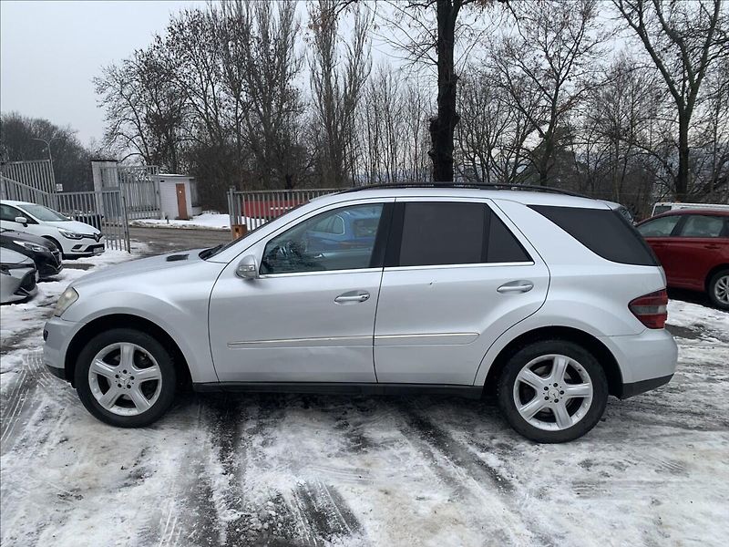 Mercedes-Benz Třídy M 4,0 CDI - fotka 8 z 21