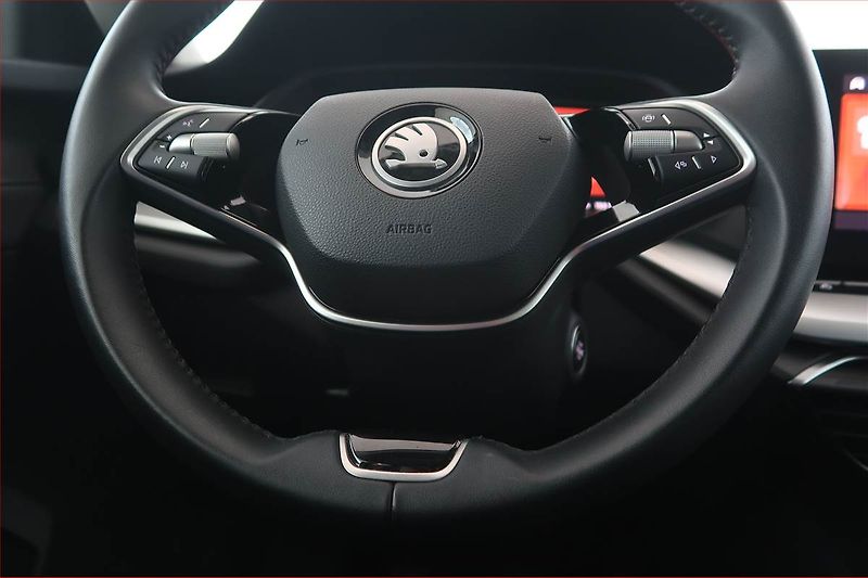 Škoda Octavia (2024) Selection 1.5 TSI - fotka 15 z 15