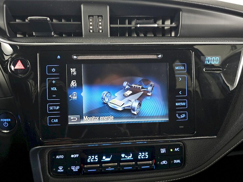 Toyota Auris (2015) TS 1.8HEV EXECUTIVE - fotka 14 z 29