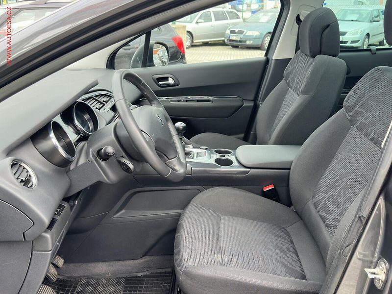 Peugeot 3008 (2012) 1.6HDi, Panorama, TZ - fotka 9 z 20