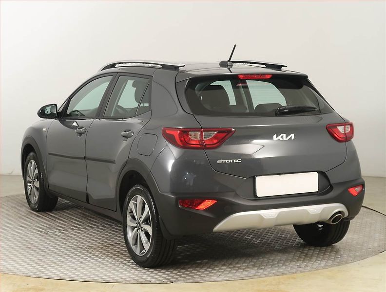 Kia Stonic (2023) 1.2 DPI, ČR,1.maj, Serv.kniha - fotka 4 z 19