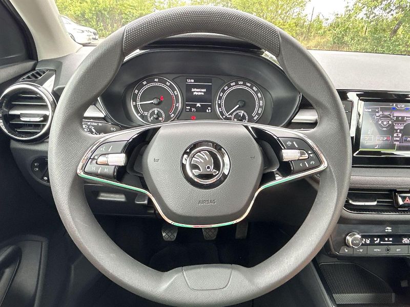 Škoda Fabia (2023) 1.0 MPI Ambition - fotka 21 z 30