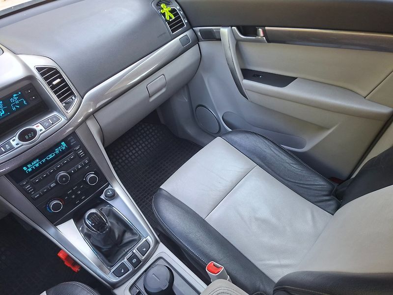 Chevrolet Captiva (2013) 2.2CDTI 135kW 4WD -NOVÉ V ČR - fotka 13 z 43