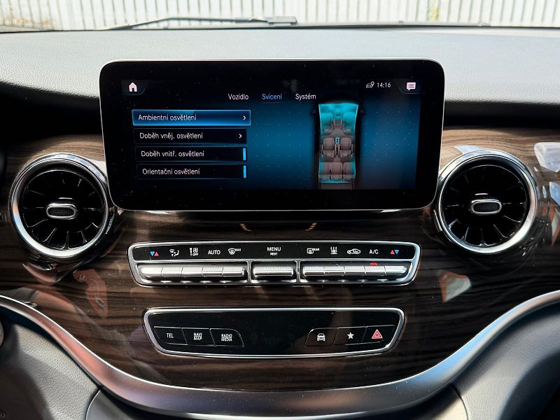 Mercedes-Benz Třídy V V300D-AMG-4M-AVANT-R19-NEZ.TOP - fotka 28 z 38