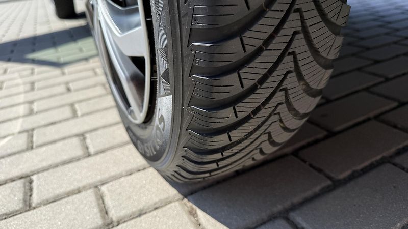 Škoda Fabia 1.4 16V*63kW*103TKM*SERVIS*1M* - fotka 23 z 26