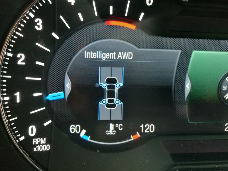 Ford Galaxy 2,0 TDCi AWD 7míst Titanium - fotka 8 z 29