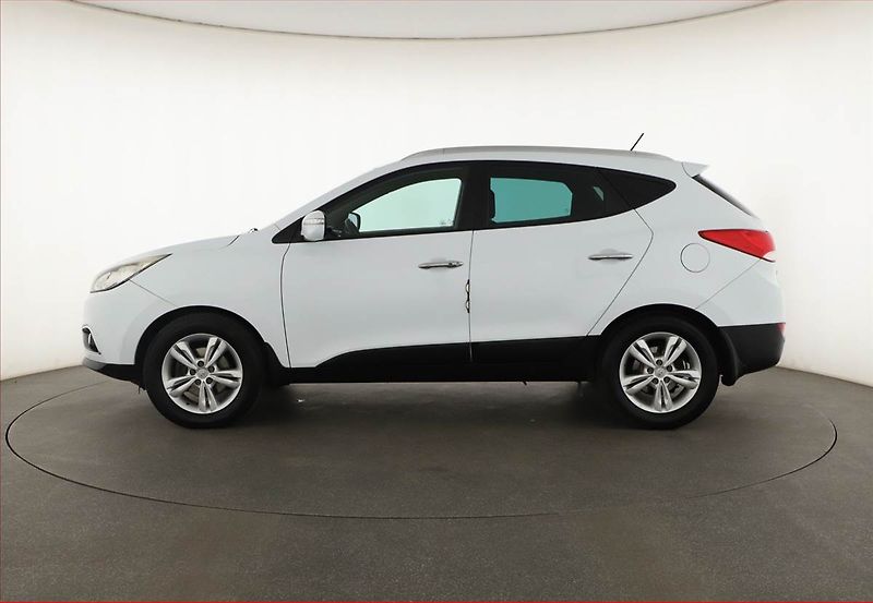 Hyundai ix35 (2011) 2.0 CRDi, 4X4, Automat - fotka 3 z 18