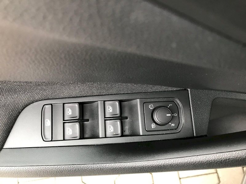 Škoda Scala (2025) SELEC TSI 85/1.0 M6F - fotka 18 z 28