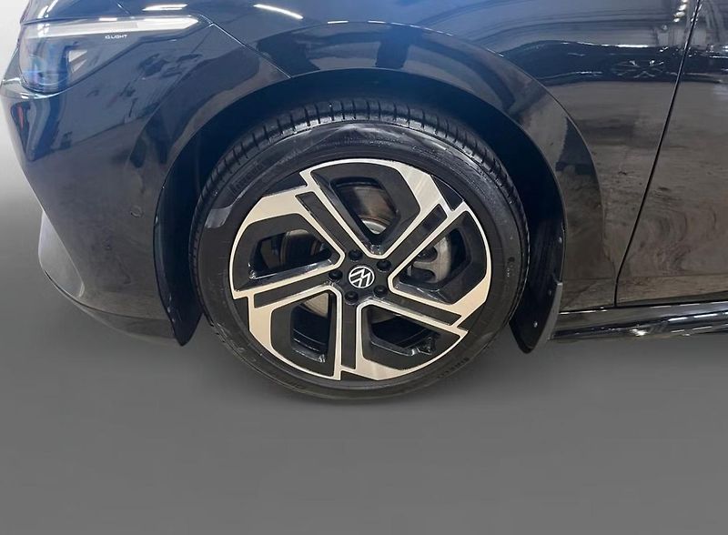 Volkswagen ID.7 Tourer GTX 360k Masáž HuD Pano. Tažné - fotka 14 z 15