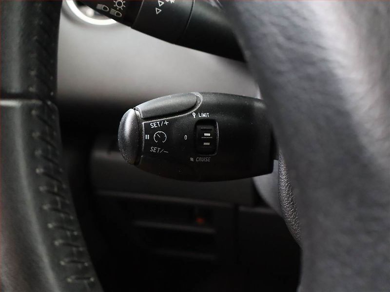 Peugeot 5008 (2016) 1.6 BlueHDi, Automat, Navi - fotka 16 z 18