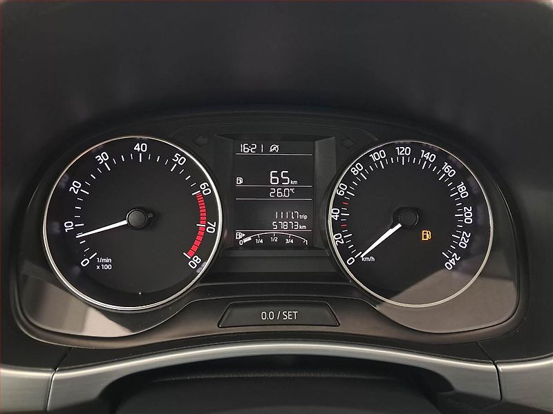 Škoda Fabia (2017) Ambition 1.2 TSI, Tempomat - fotka 11 z 18