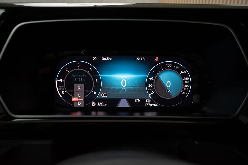 Volkswagen Caddy MAXI 2.0 TDI STYLE*TAŽNÉ*ČR 1M - fotka 22 z 45