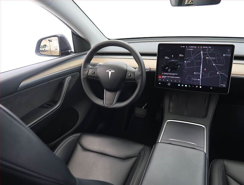 Tesla Model Y (2023) Long Range AWD 79kWh, SoH 91% - fotka 7 z 33